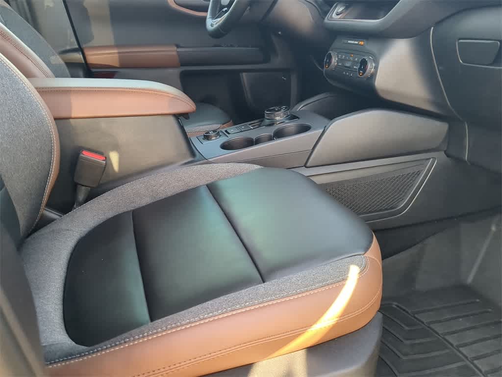 Thumbnail: 2022 Ford Bronco Sport - 22