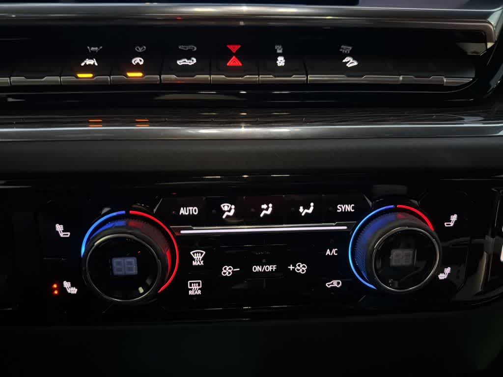 Thumbnail: 2024 Chevrolet Silverado 1500 - 18