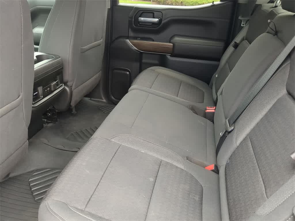 2021 Chevrolet Silverado 1500  17