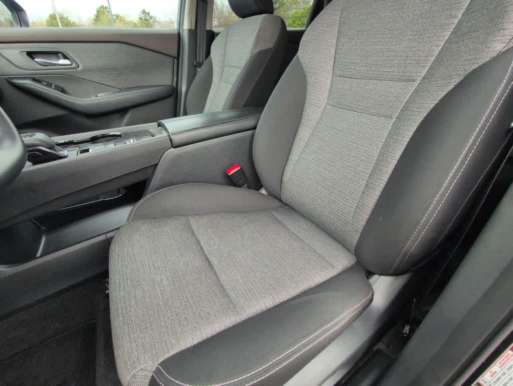 Thumbnail: 2023 Nissan Rogue - 16