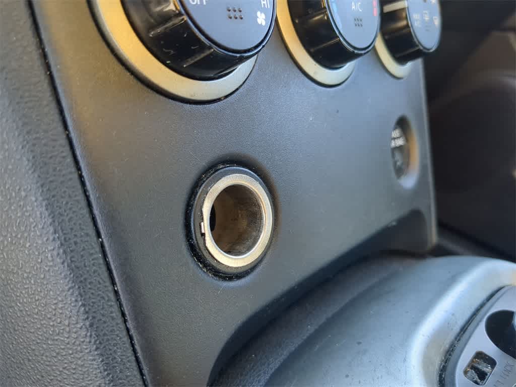 Thumbnail: 2013 Nissan Rogue - 26