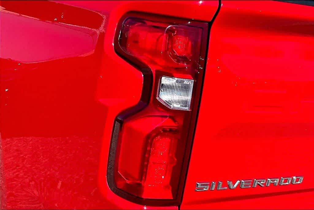 Thumbnail: 2019 Chevrolet Silverado 1500 - 30