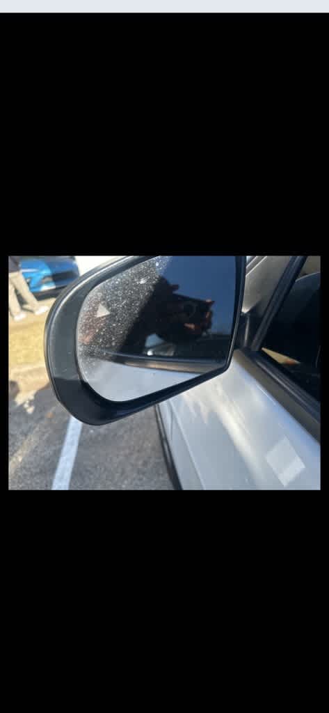 Thumbnail: 2021 Jeep Cherokee - 16