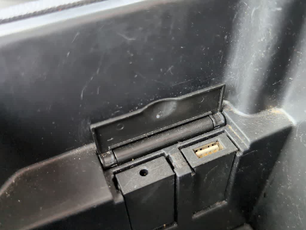 Thumbnail: 2014 Chevrolet Cruze - 30