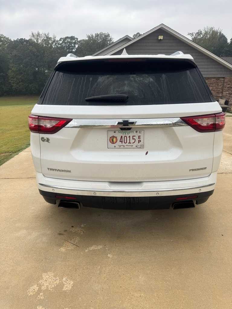 Thumbnail: 2019 Chevrolet Traverse - 4