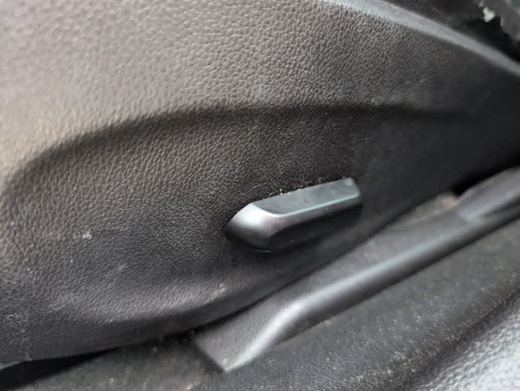 Thumbnail: 2014 Chevrolet Cruze - 17