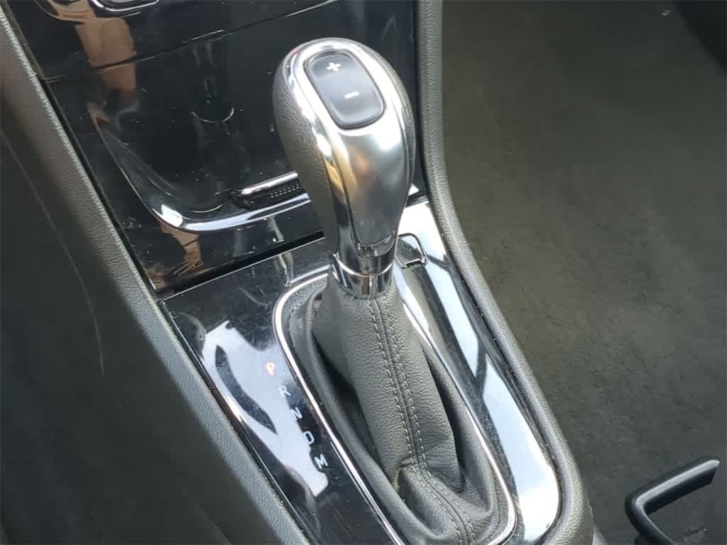 Thumbnail: 2018 Buick Encore - 30