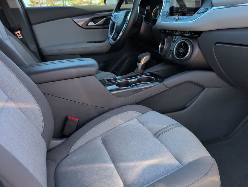 Thumbnail: 2022 Chevrolet Blazer - 21