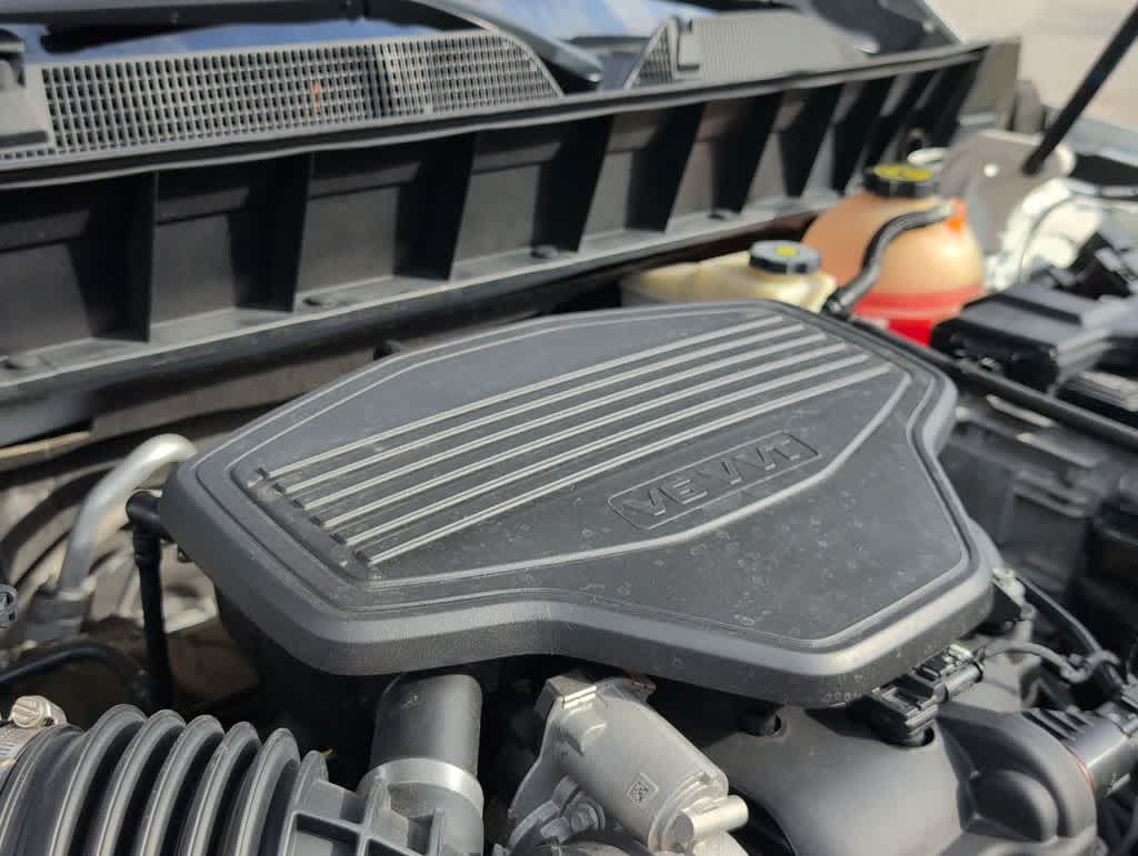 Thumbnail: 2017 GMC Acadia - 15