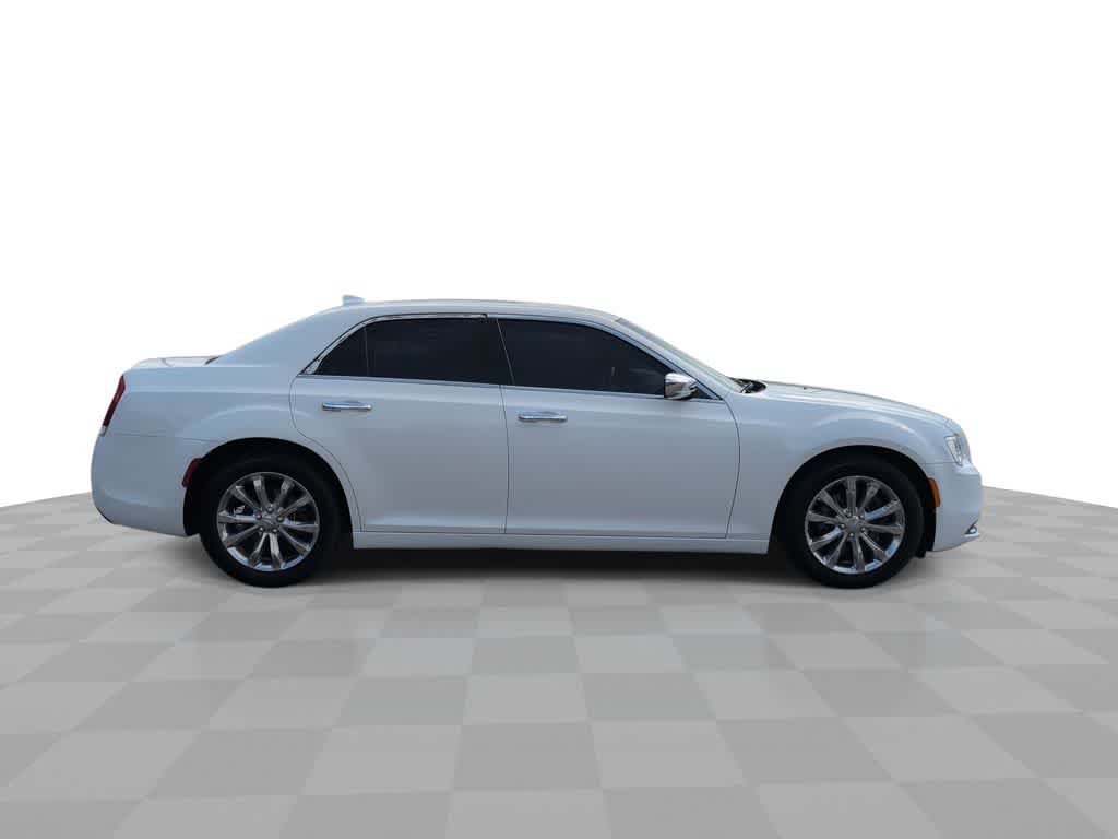 Thumbnail: 2019 Chrysler 300 - 9