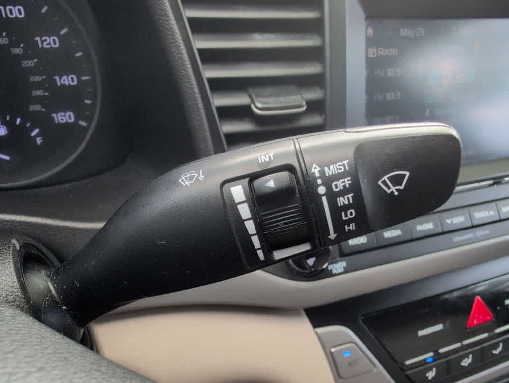 Thumbnail: 2017 Hyundai Elantra - 24