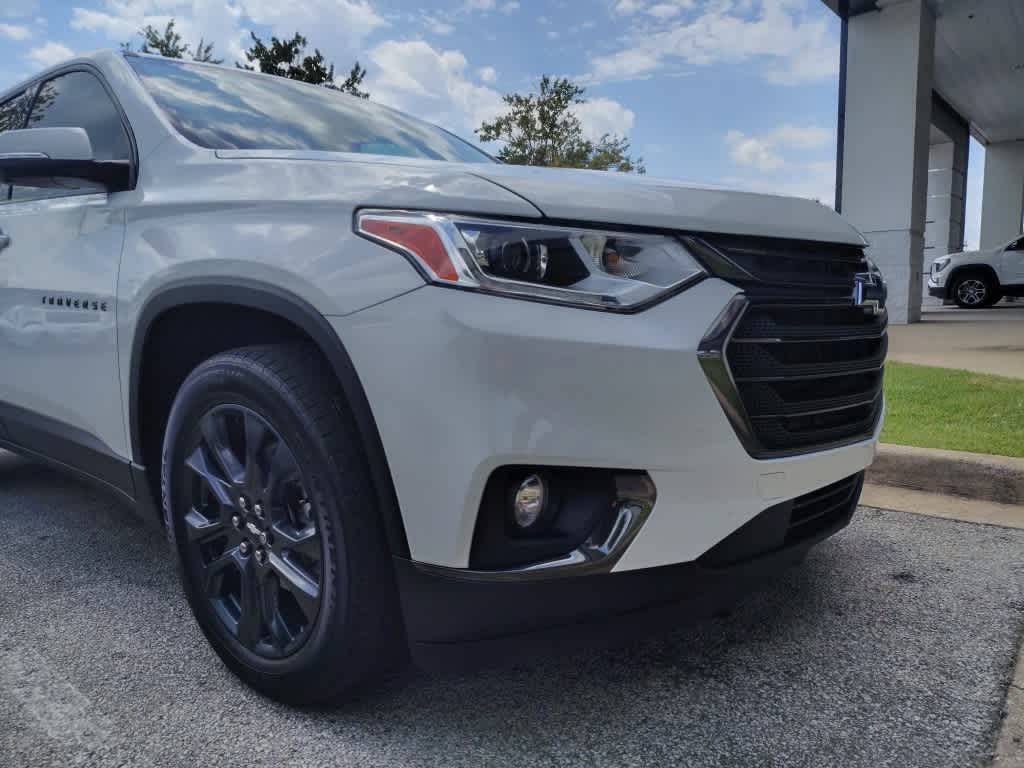 Thumbnail: 2021 Chevrolet Traverse - 3