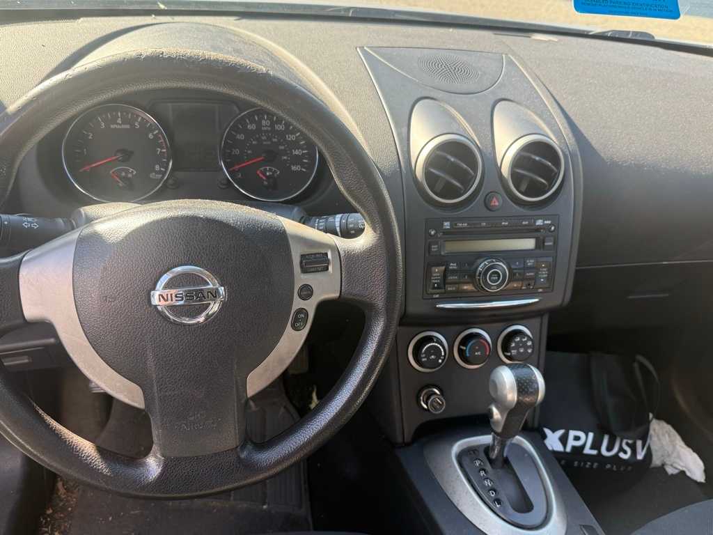 Thumbnail: 2013 Nissan Rogue - 3