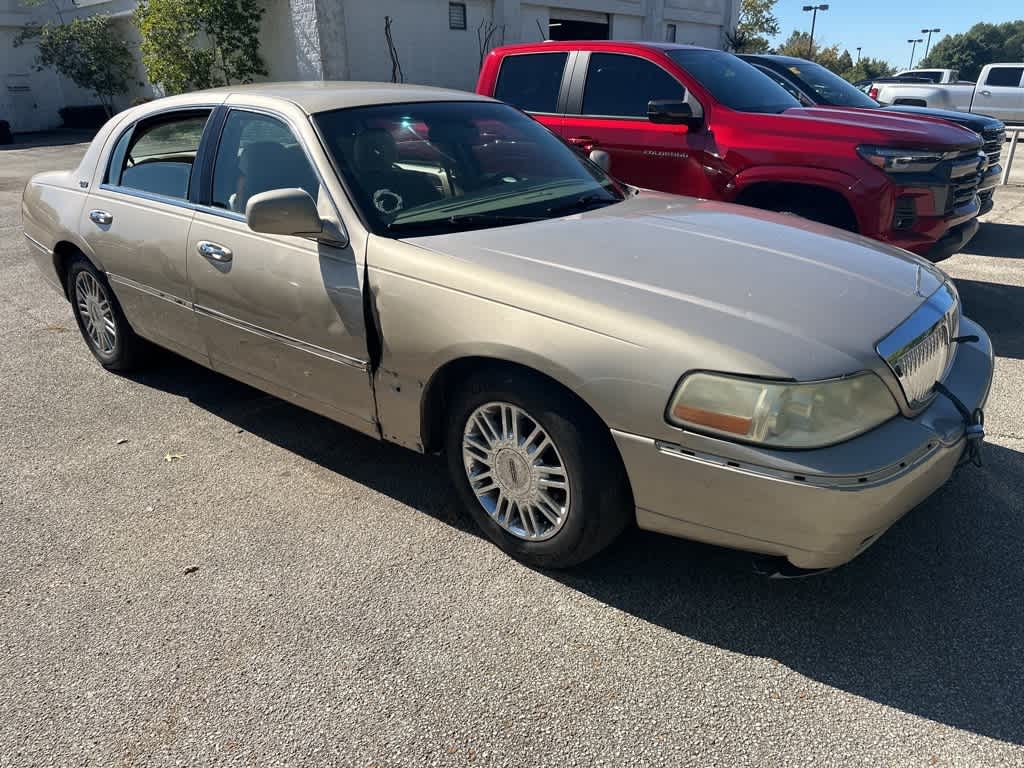 Thumbnail: 2008 Lincoln Town Car - 2