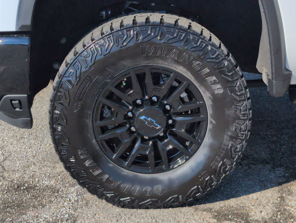 Thumbnail: 2025 Chevrolet Silverado 2500 - 14