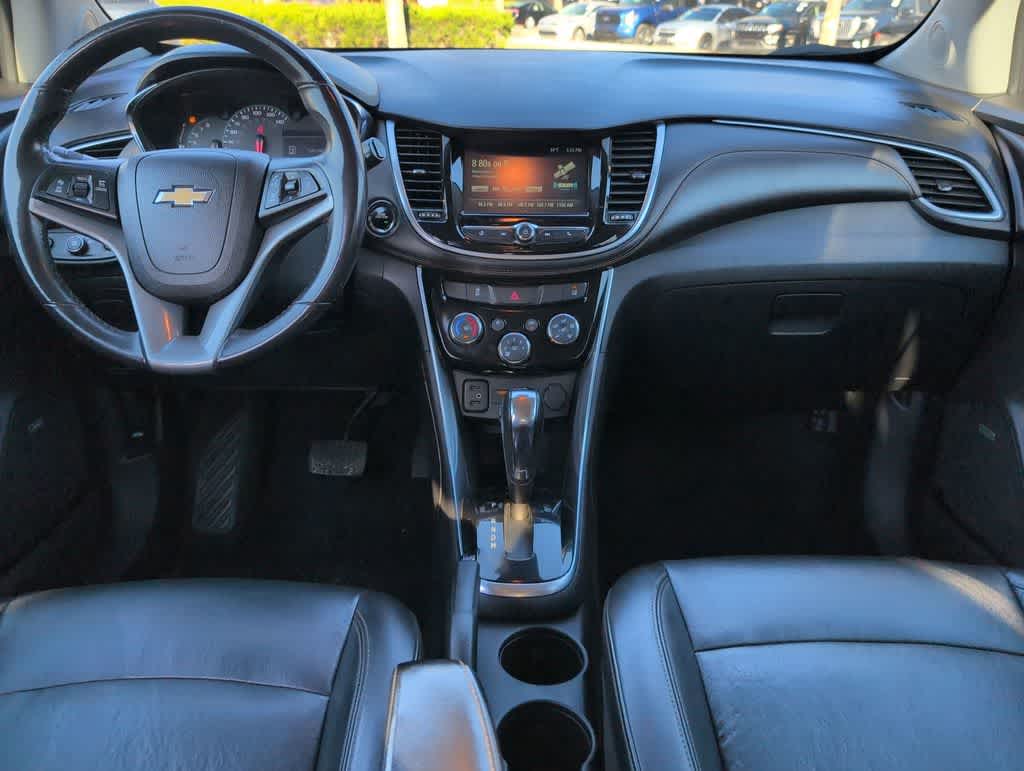 Thumbnail: 2017 Chevrolet Trax - 16