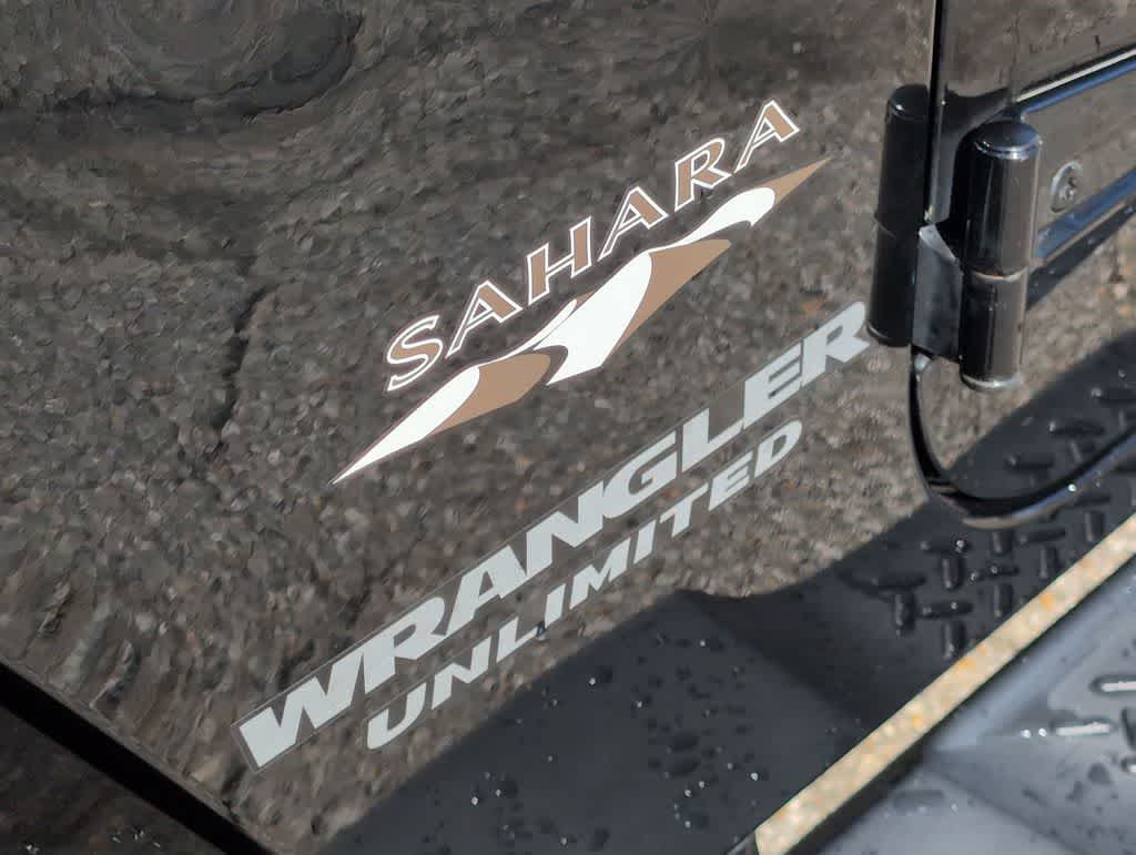 Thumbnail: 2017 Jeep Wrangler - 13