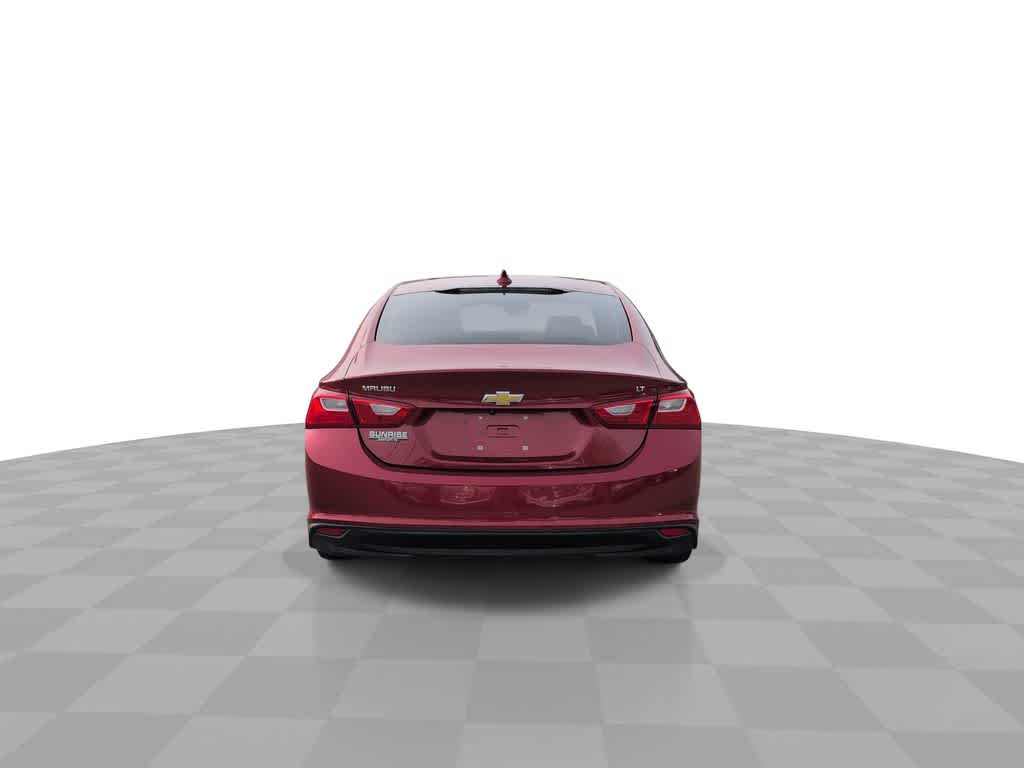 Thumbnail: 2016 Chevrolet Malibu - 7