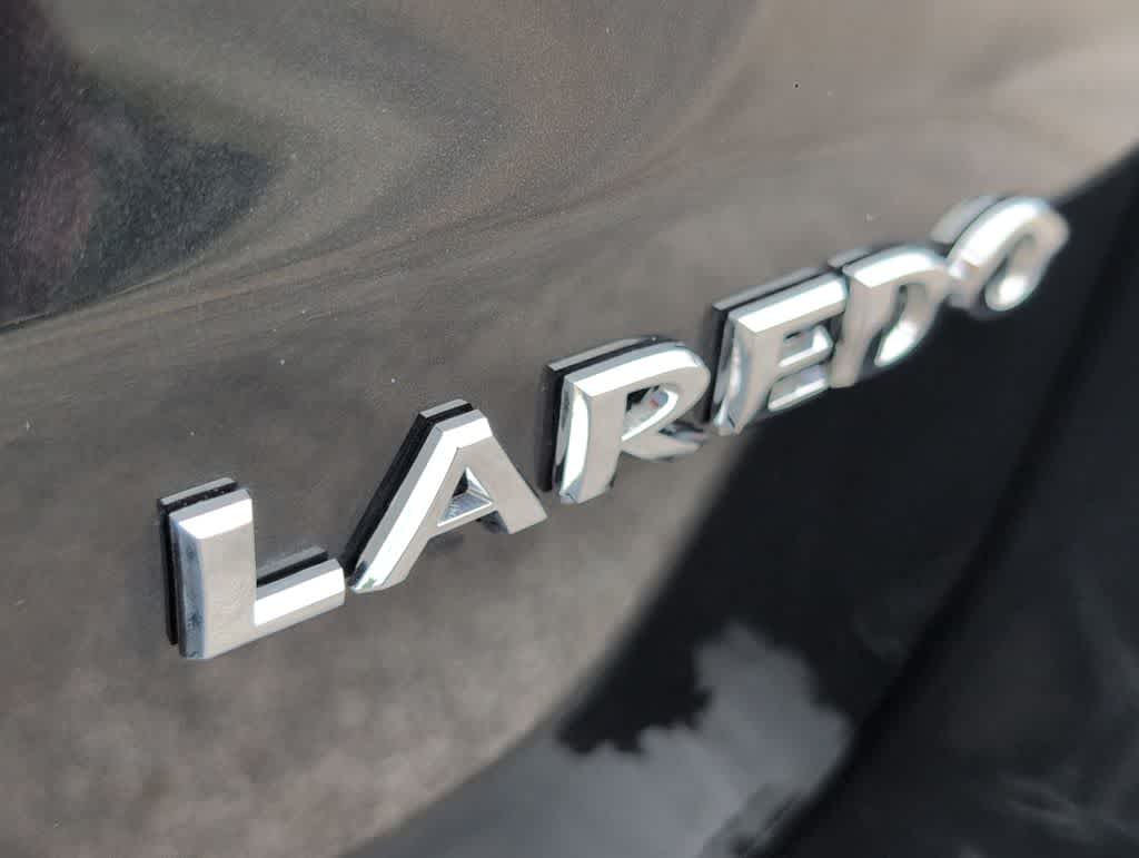 Thumbnail: 2014 Jeep Grand Cherokee - 12