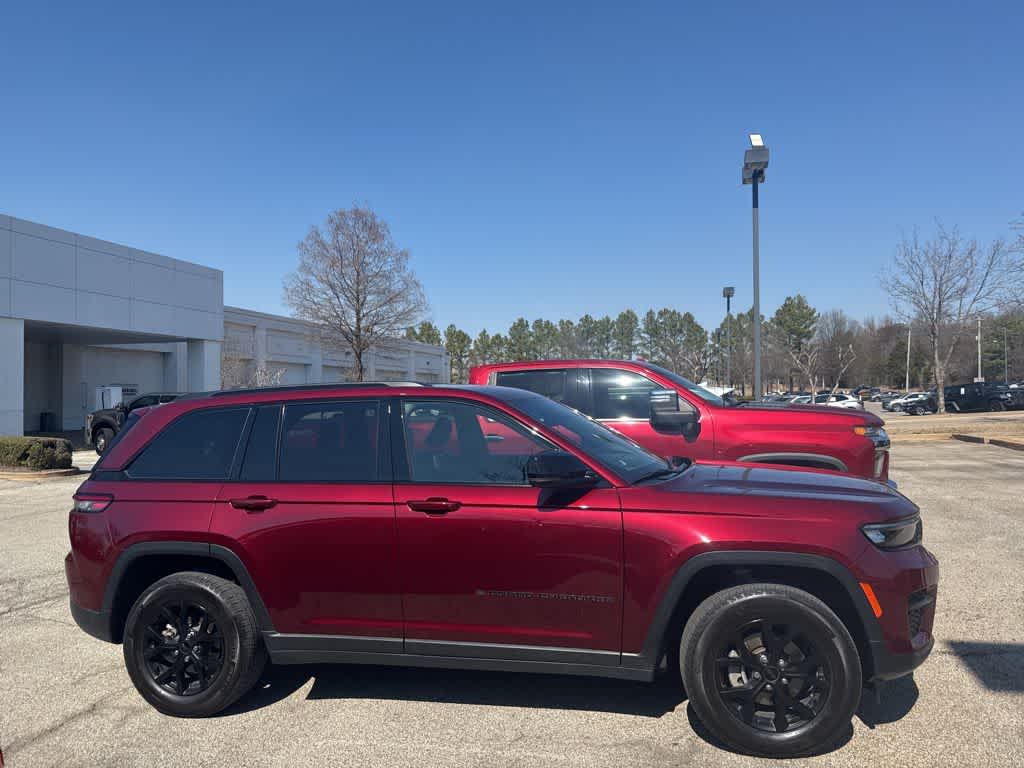 Thumbnail: 2025 Jeep Grand Cherokee - 6