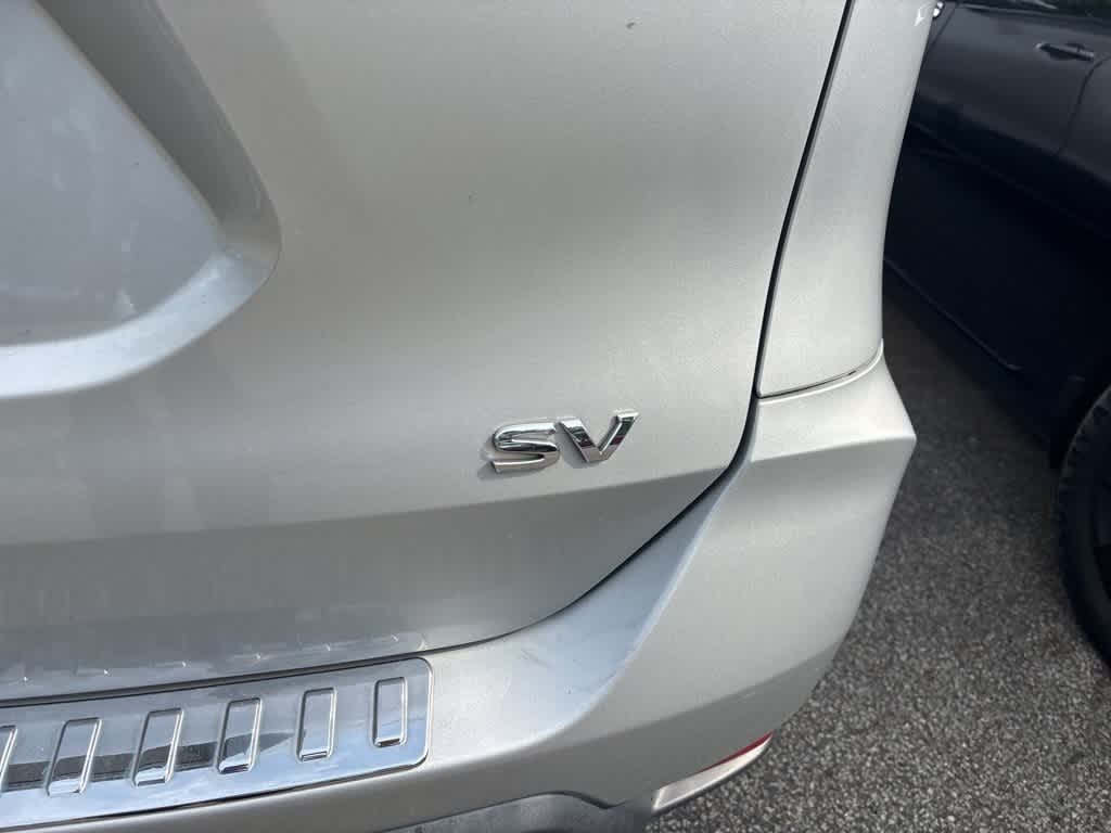 2018 Nissan Rogue SV 15