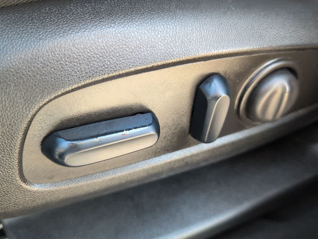 Thumbnail: 2023 Chevrolet Equinox - 17