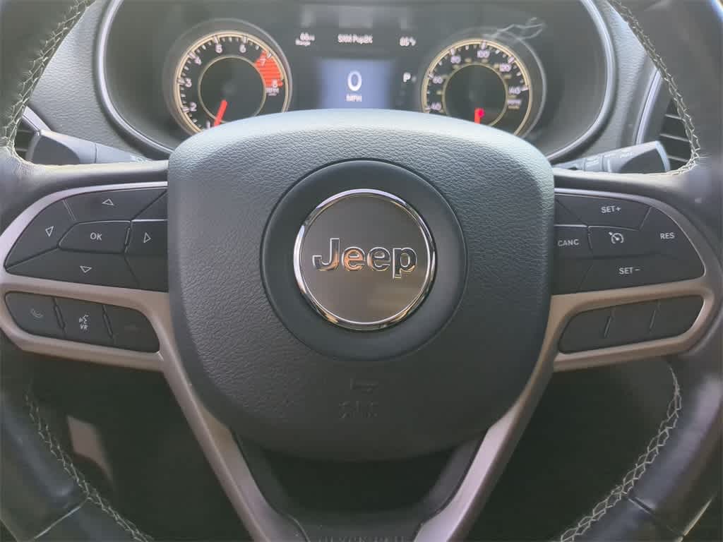 Thumbnail: 2021 Jeep Cherokee - 23