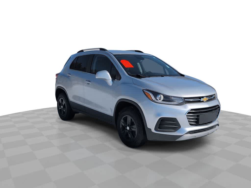 Thumbnail: 2019 Chevrolet Trax - 2