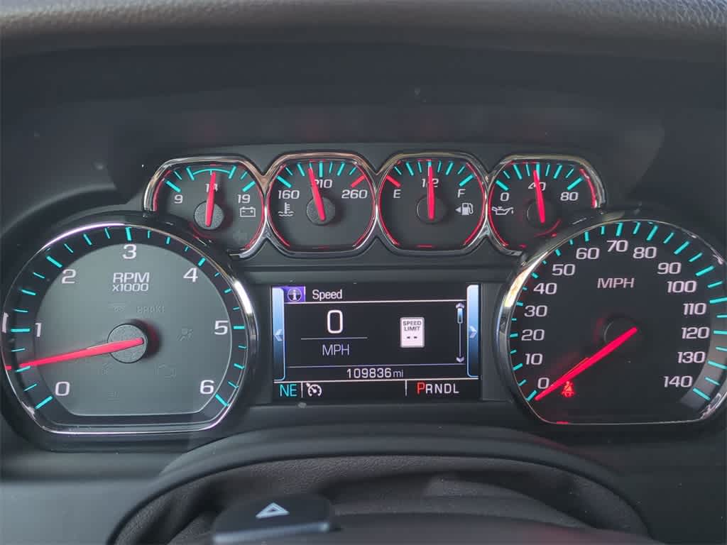 Thumbnail: 2018 Chevrolet Suburban - 34