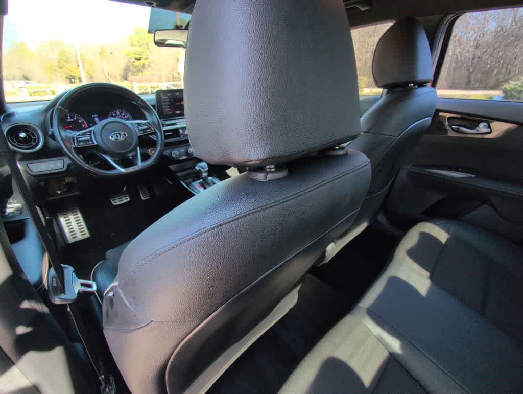 Thumbnail: 2020 Kia Forte - 17