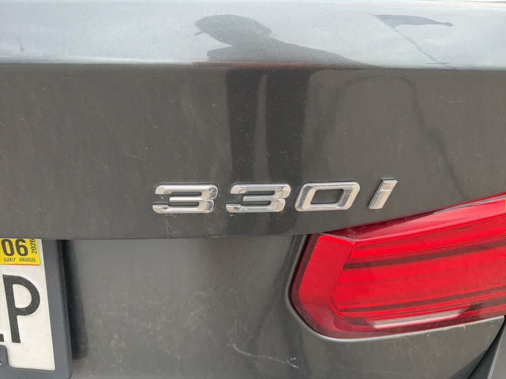 Thumbnail: 2017 BMW 3 Series - 22