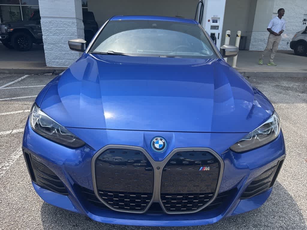 Thumbnail: 2022 BMW i4 - 12