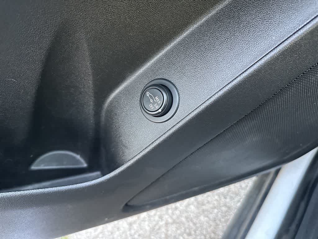 Thumbnail: 2022 Chevrolet Equinox - 16