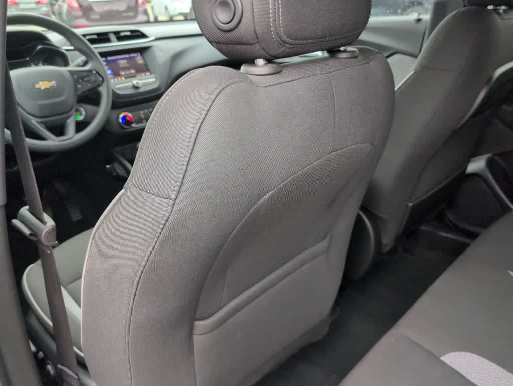 Thumbnail: 2023 Chevrolet TrailBlazer - 19