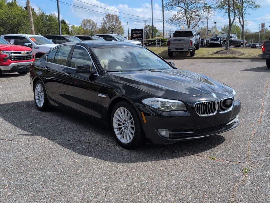 Thumbnail: 2011 BMW 5 Series - 2
