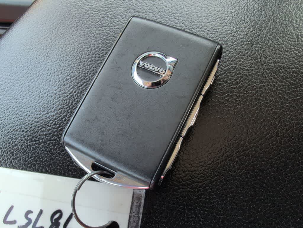 Thumbnail: 2020 Volvo S60 - 36