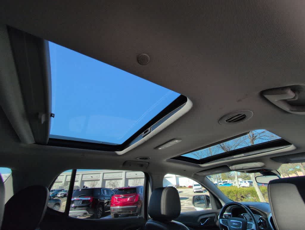 Thumbnail: 2023 GMC Acadia - 23