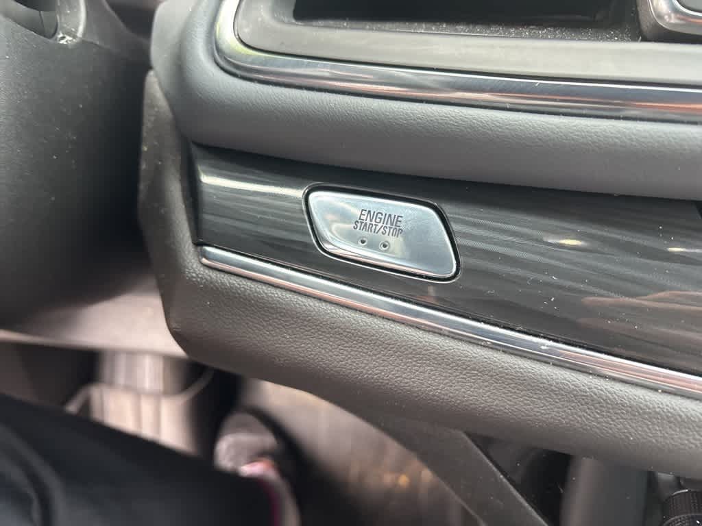 2024 Buick Enclave Essence 8