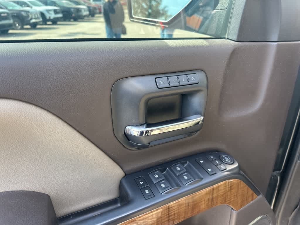 Thumbnail: 2017 GMC Sierra 1500 - 3