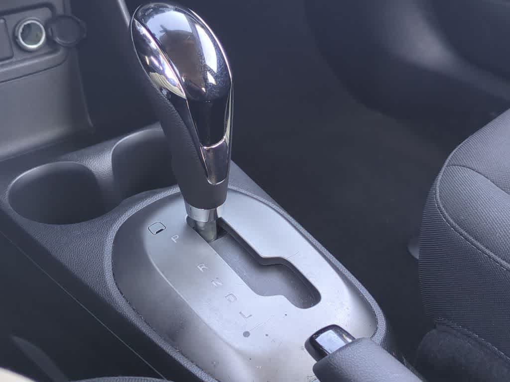 Thumbnail: 2022 Chevrolet Spark - 32