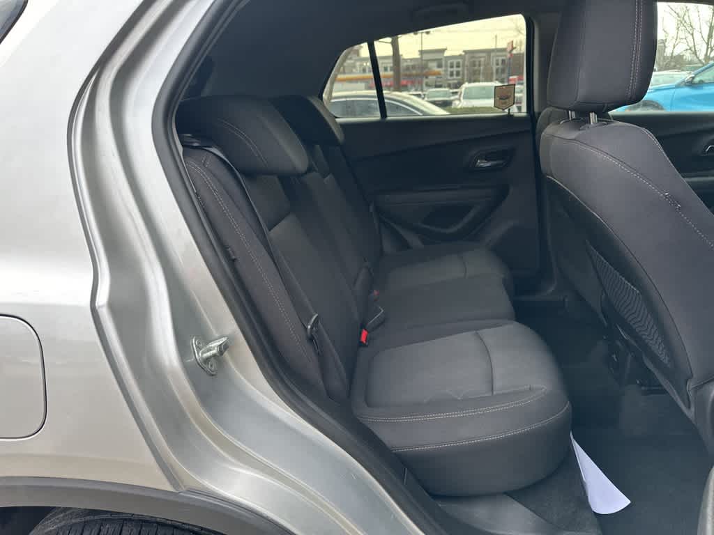 Thumbnail: 2019 Chevrolet Trax - 8