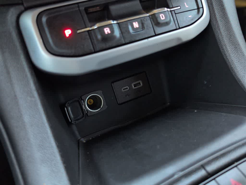 Thumbnail: 2023 GMC Acadia - 31