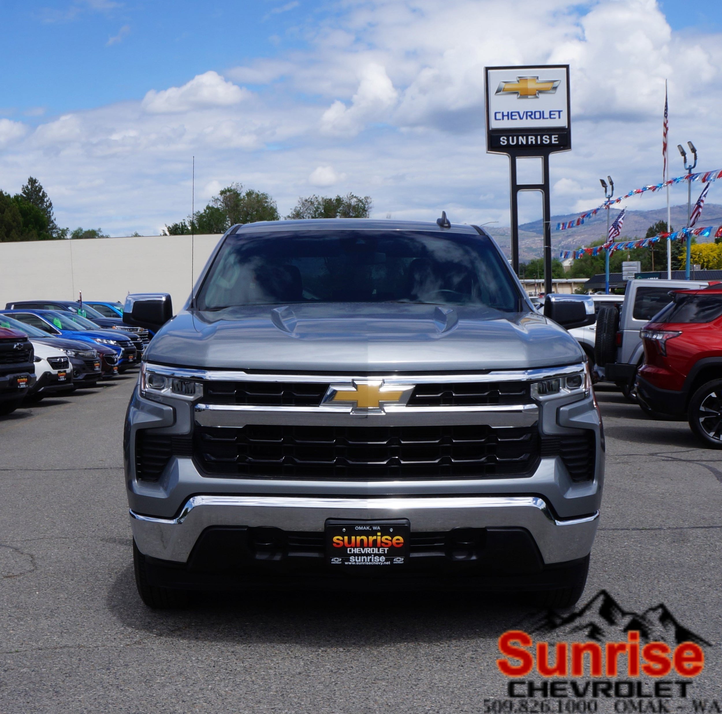 Used 2024 Chevrolet Silverado 1500 LT with VIN 1GCUDDED0RZ174586 for sale in Omak, WA