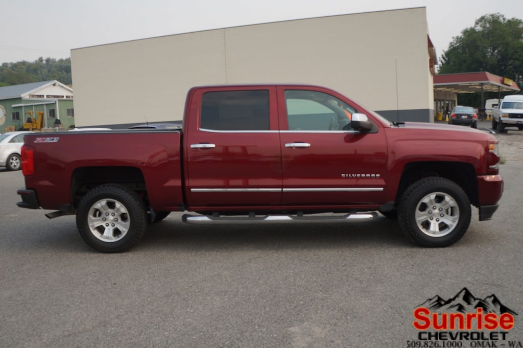 Used 2017 Chevrolet Silverado 1500 LTZ 4WD Crew Cab 143.5 LTZ w/2LZ