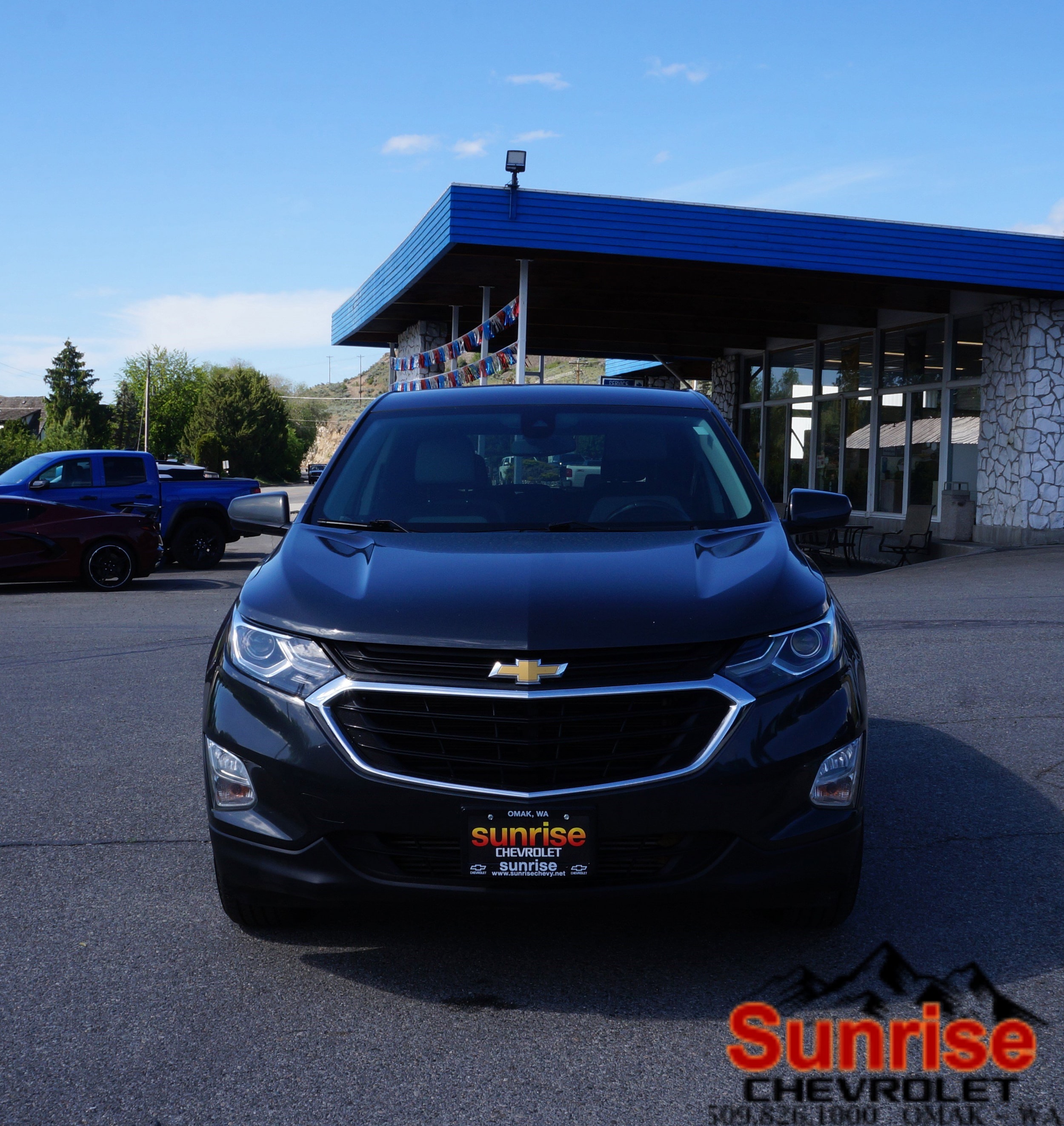Used 2020 Chevrolet Equinox LT with VIN 2GNAXTEV2L6241115 for sale in Omak, WA