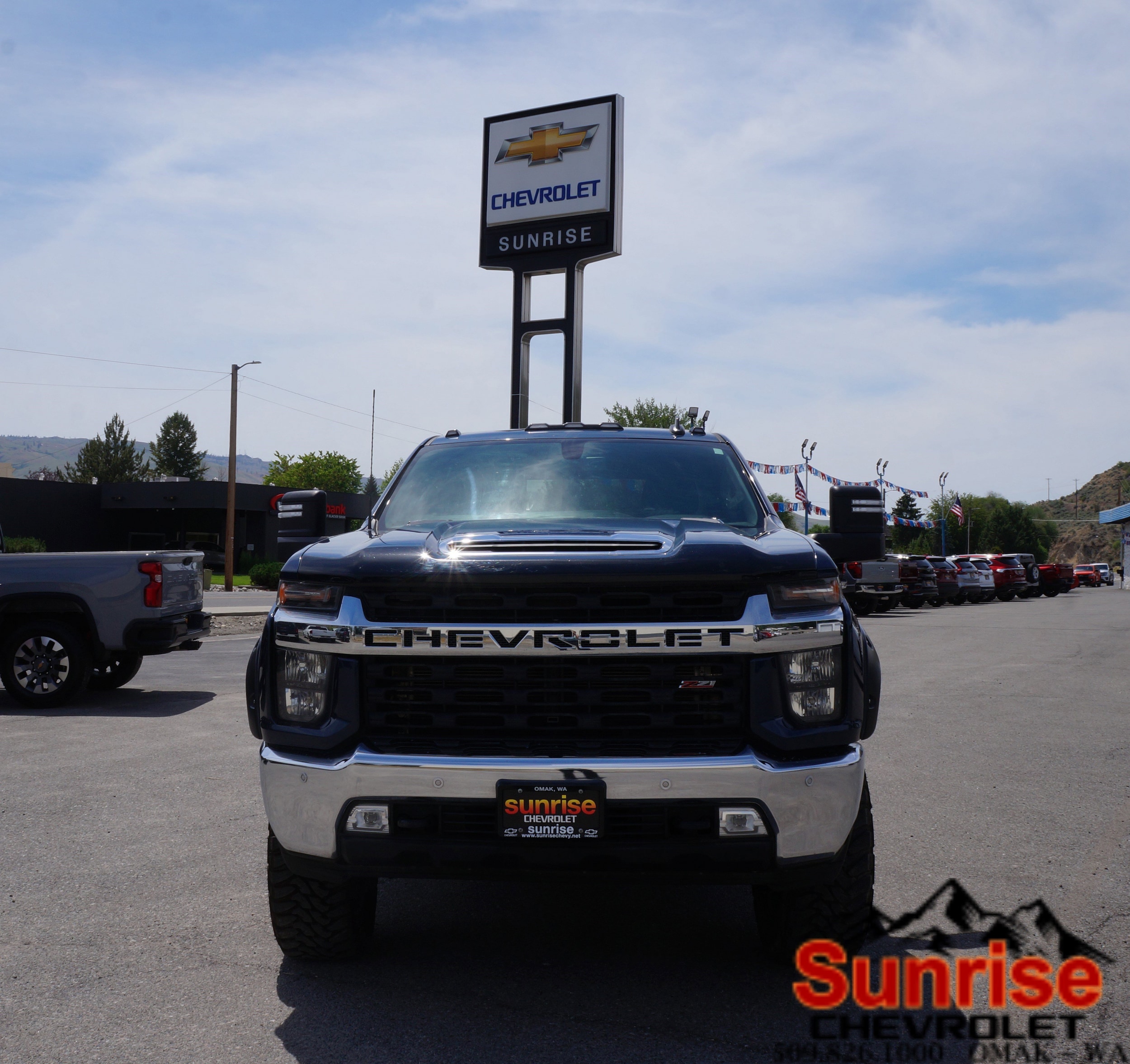 Used 2021 Chevrolet Silverado 3500HD LT with VIN 1GC4YTEYXMF135676 for sale in Omak, WA