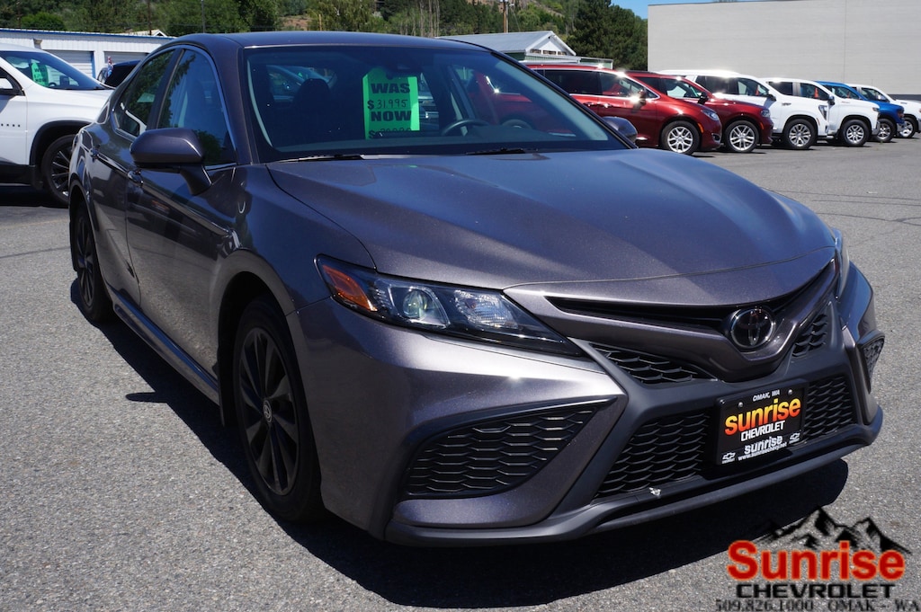 Used 2024 Toyota Camry SE SE Auto