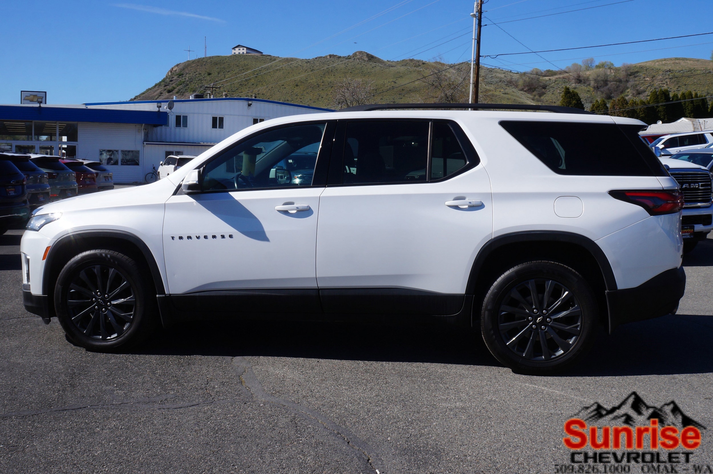 2022 Chevrolet Traverse RS - Photo 11