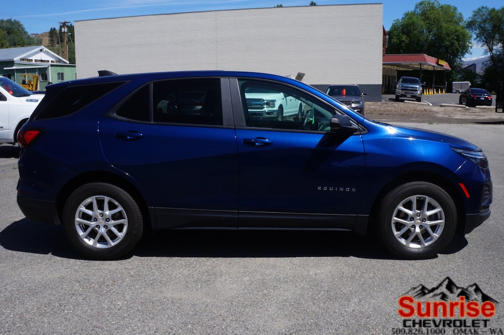 Used 2022 Chevrolet Equinox LS AWD LS w/1FL