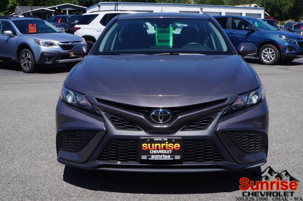 Used 2024 Toyota Camry SE SE Auto